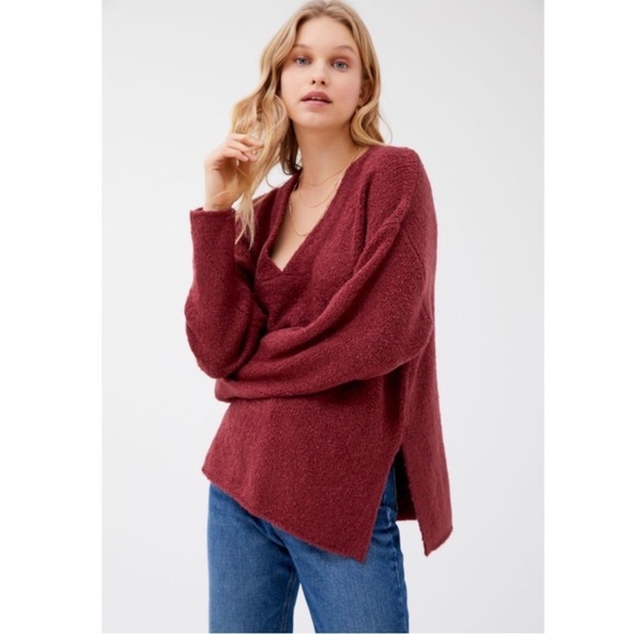 Urban Outfitters Rosie Cozy Oversized V-Neck Sweater Women’s M Burgundy - Picture 1 of 13